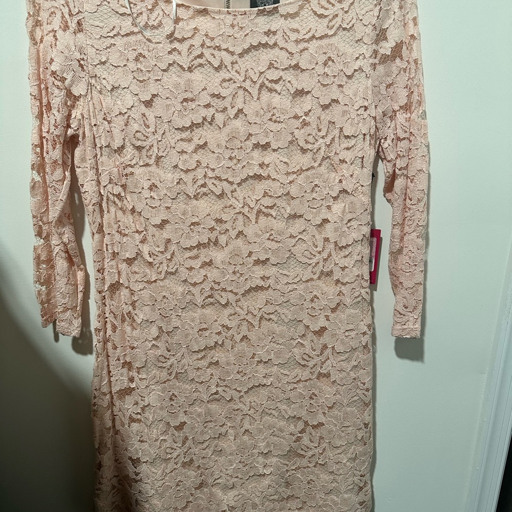 Woman’s Vince Camuto Lace Long Sleeve Dress in Blush size 16 NWT